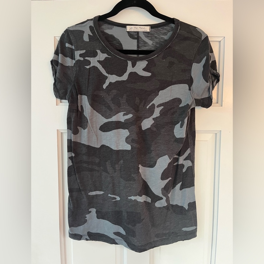 Free People T-shirt